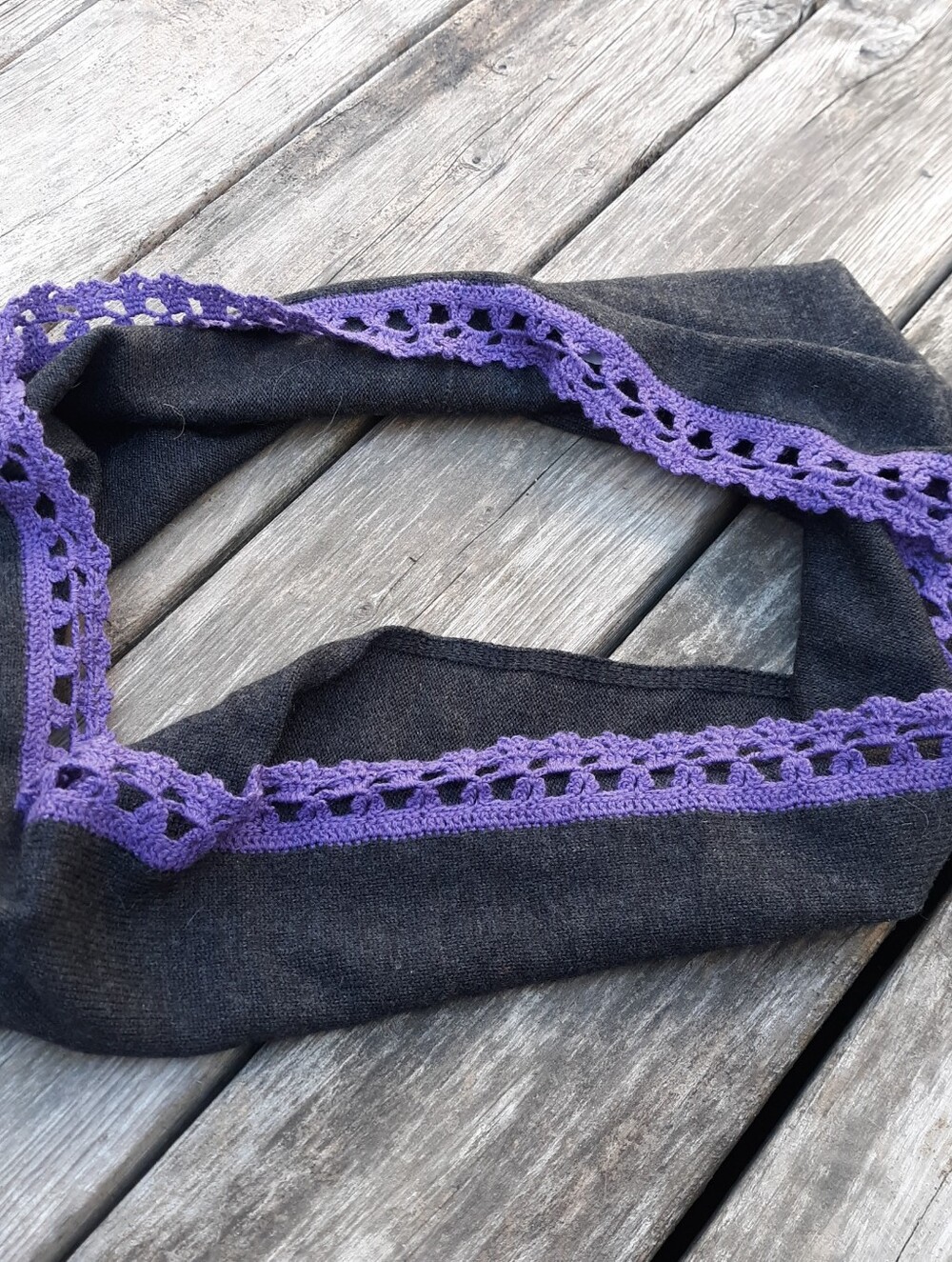 EILEEN FISHER 100% Wool Infinity Loop Scarf Charcoal Grey Purple Crochet Trim